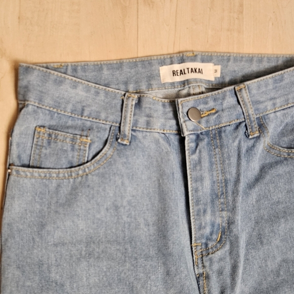 RealTakai Women's Wide Straight Leg Jeans size Medium - Picture 5 of 8